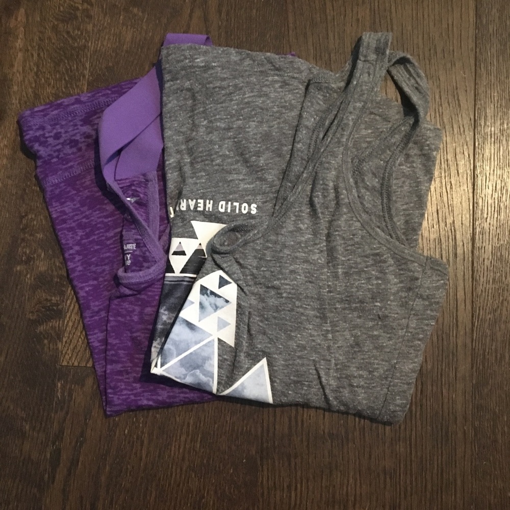 🌿2/$16 Bundle of workout tanks